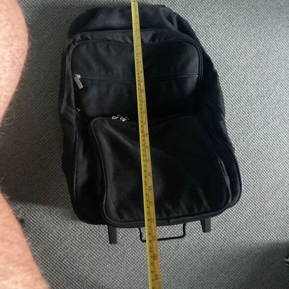 Georgio Armani combo backpack and carryon with wheels - Picture 8 of 16